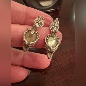 CAROLYN POLLACK
STERLING SILVER MOTHER OF PEARL EARRINGS, DANGLE Heart